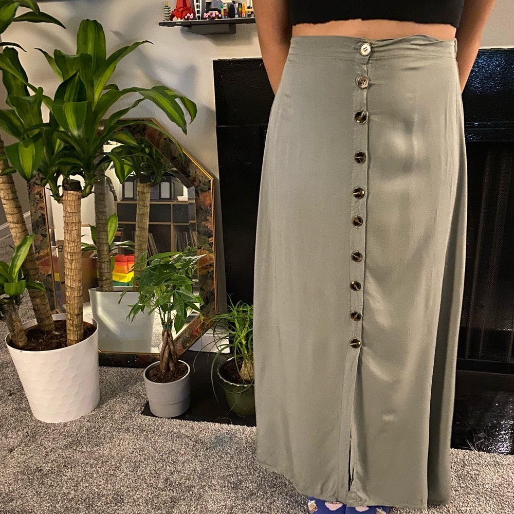 Olive Highwaisted Long Skirt